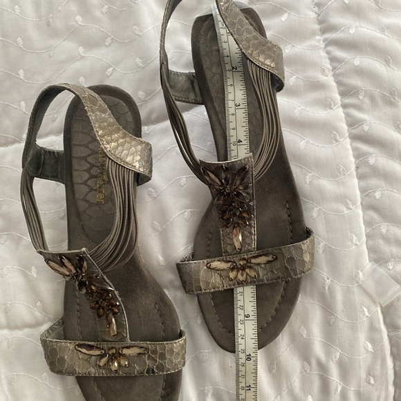Beaded snakeskin Naturalizer Glamm wedge sandals in metallic taupe - Picture 5 of 5